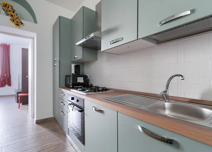 Guesthost - Grey & Flat Апартаменты