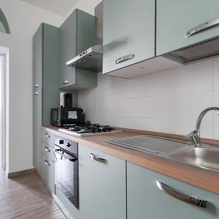 Guesthost - Grey & Flat Apartamento